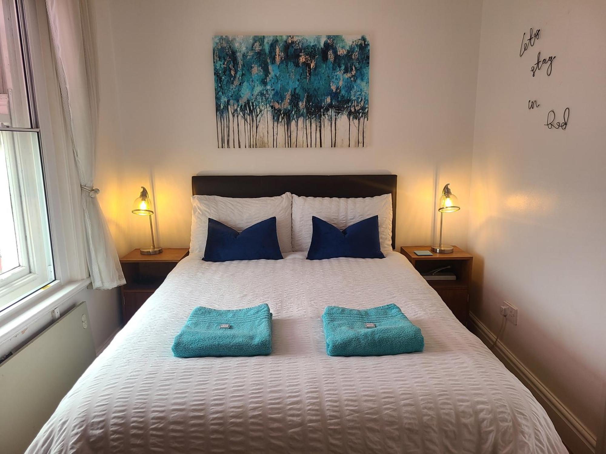 Vale View Apartment, Prestatyn, North Wales - A Stylish, Dog-Friendly Holiday Let Just A 5 Min Walk To Beach & Town! Eksteriør bilde